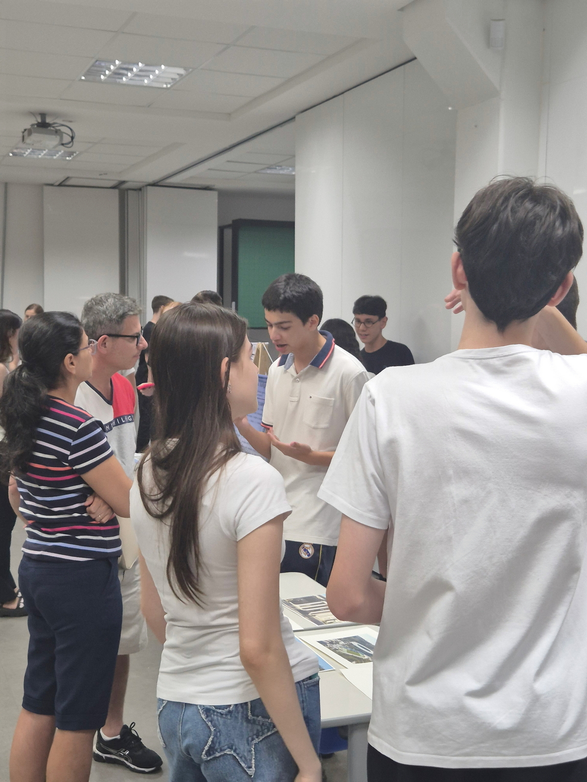 19be3c387edaec1447d3ee699b7729d8